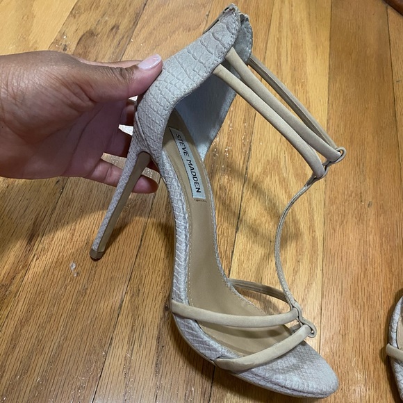 Heels - Picture 1 of 4